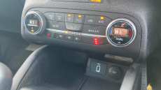 Ford Focus 1.0 EcoBoost 125 Titanium 5dr Petrol Hatchback